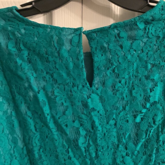 Laundry by Shelli Segal Floral Lace Bell Sleeve Top - Picture 6 of 7